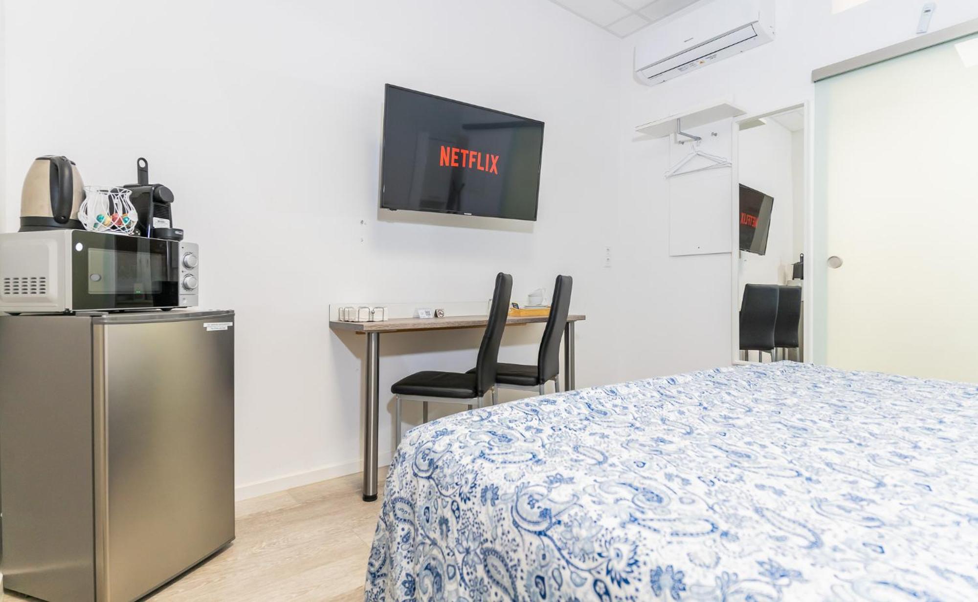 Private Room #1 With King Size, Ground Floor, Ac, Only 2Min To Rab Ramstein-Miesenbach Exterior foto